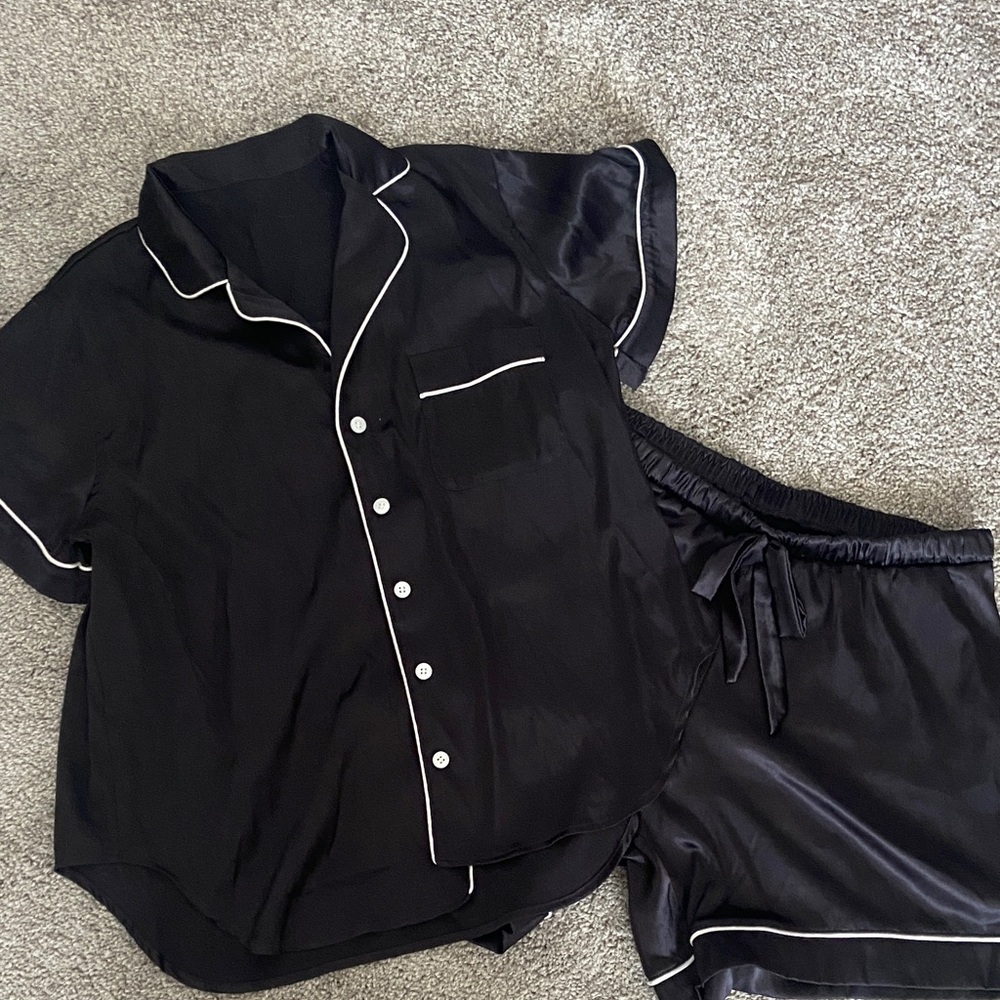 Mentionables Black Satin Short Sleeve Pajama Set with White Piping